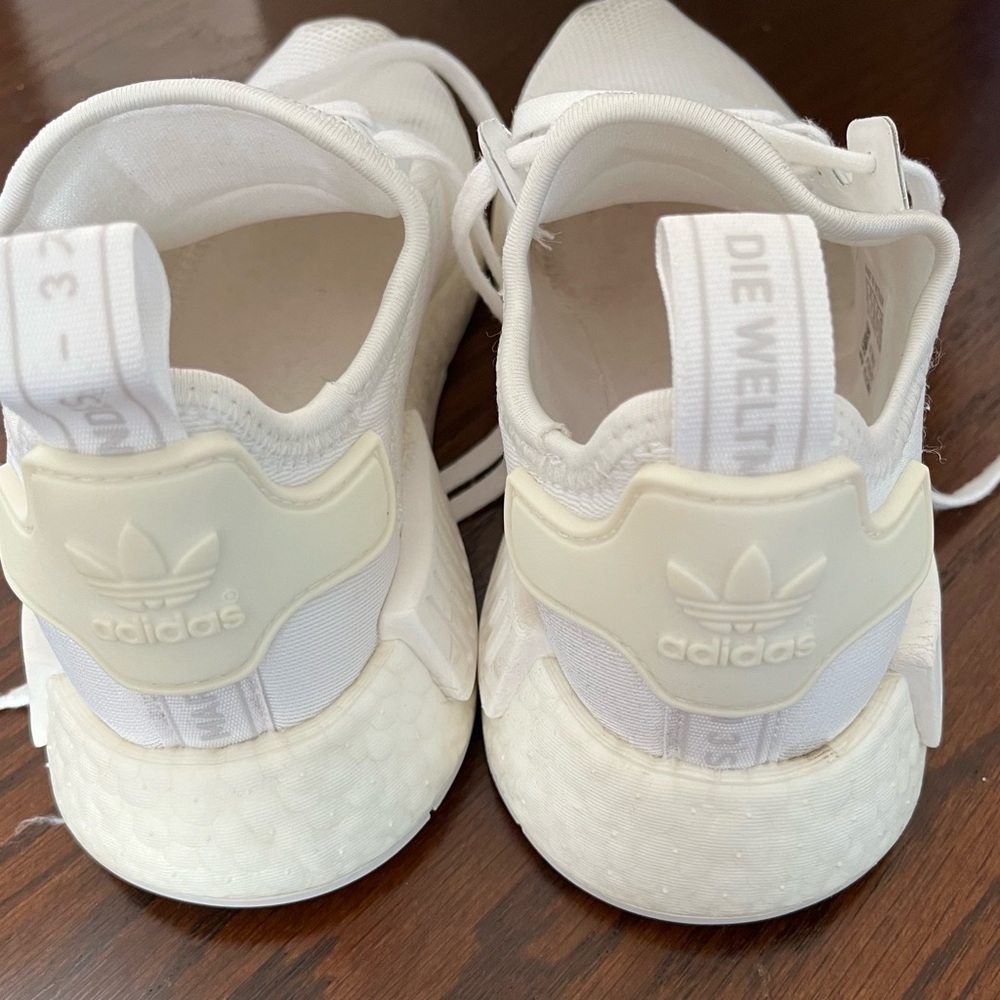 Adidas shoe   Worn couple of times good condition